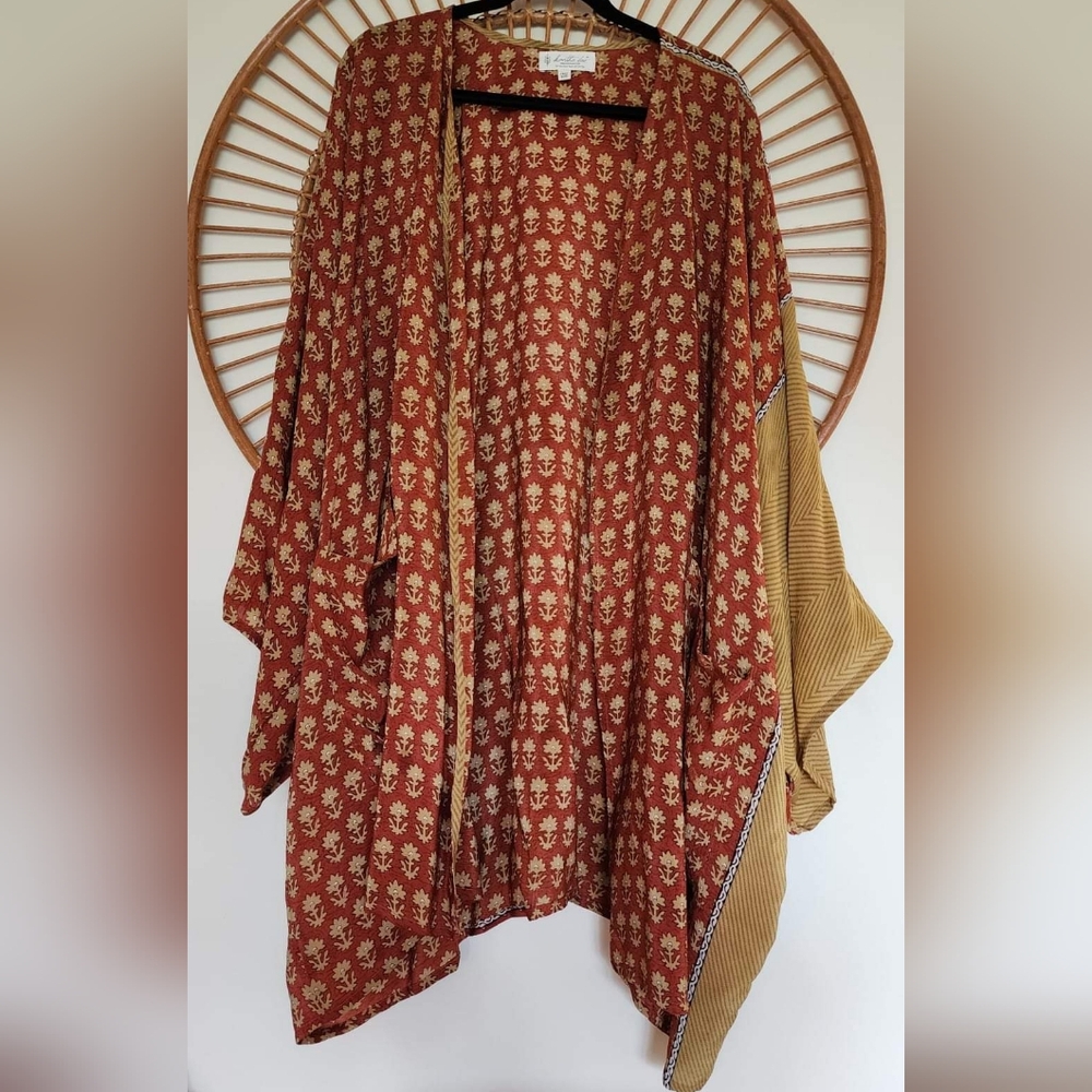Kantha Bae open silk kimono